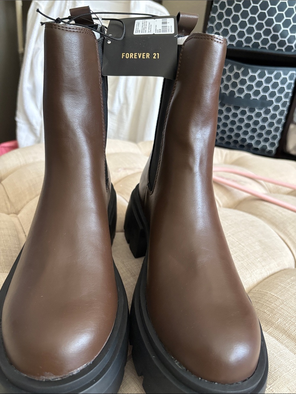 Forever 21 Women's Brown Chunky Chelsea Boots